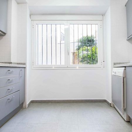 Welcomer Apartments Валенсия Екстериор снимка